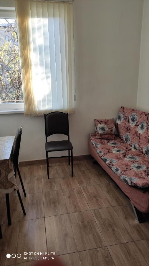 Apartments Azatutyan Avenue 9, Кв 19 예레반 외부 사진
