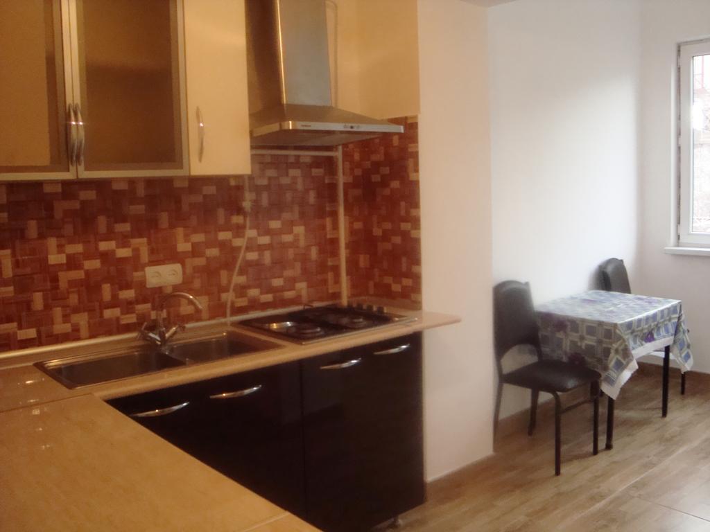 Apartments Azatutyan Avenue 9, Кв 19 예레반 외부 사진