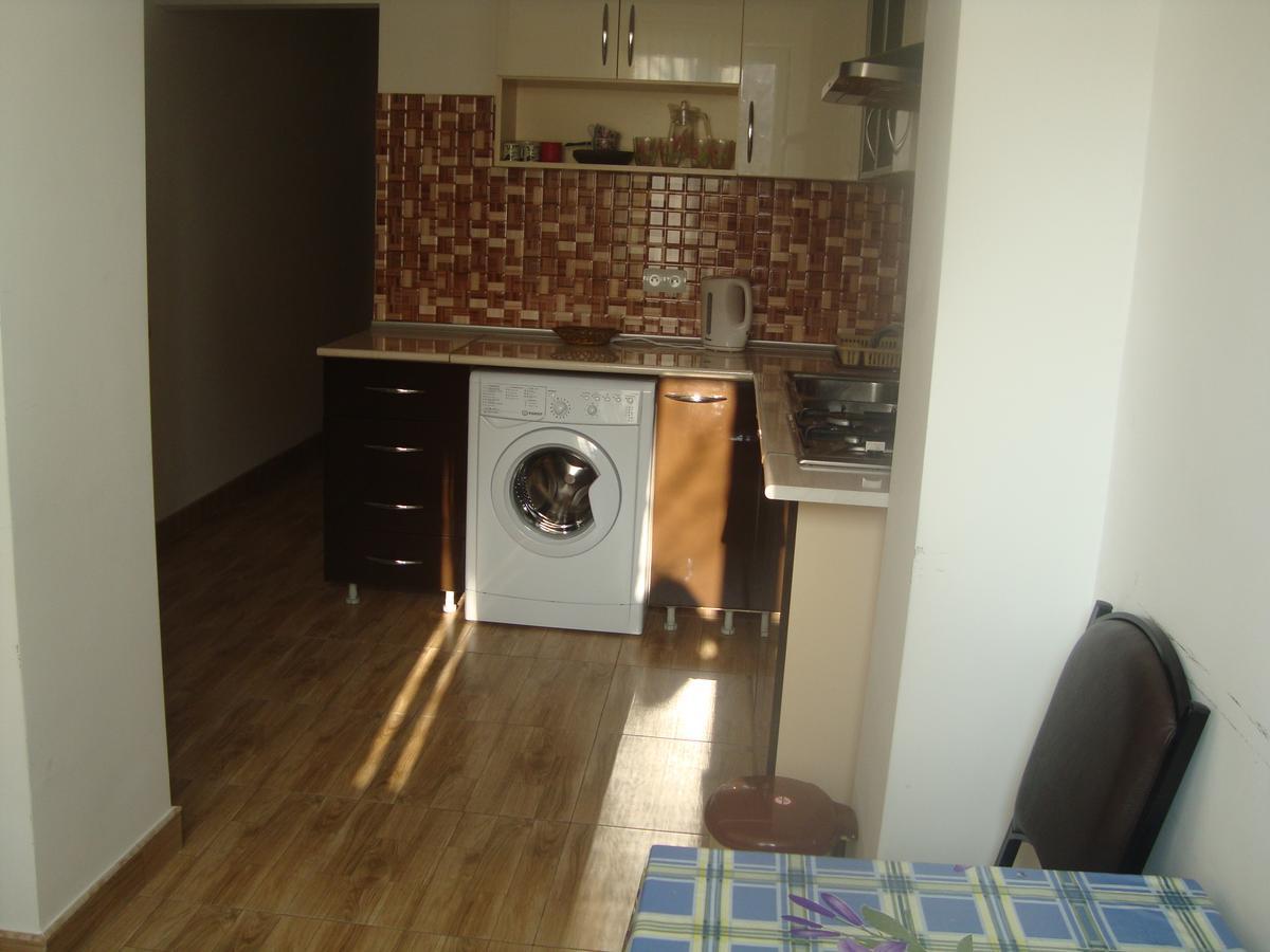 Apartments Azatutyan Avenue 9, Кв 19 예레반 외부 사진