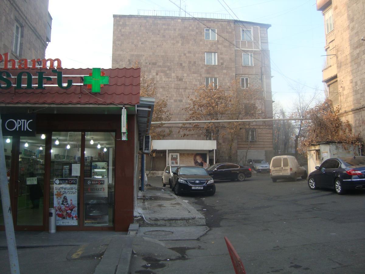 Apartments Azatutyan Avenue 9, Кв 19 예레반 외부 사진